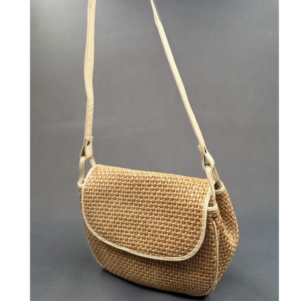Vintage Bottega Veneta Tan Woven Crossbody Bag - Picture 10 of 11